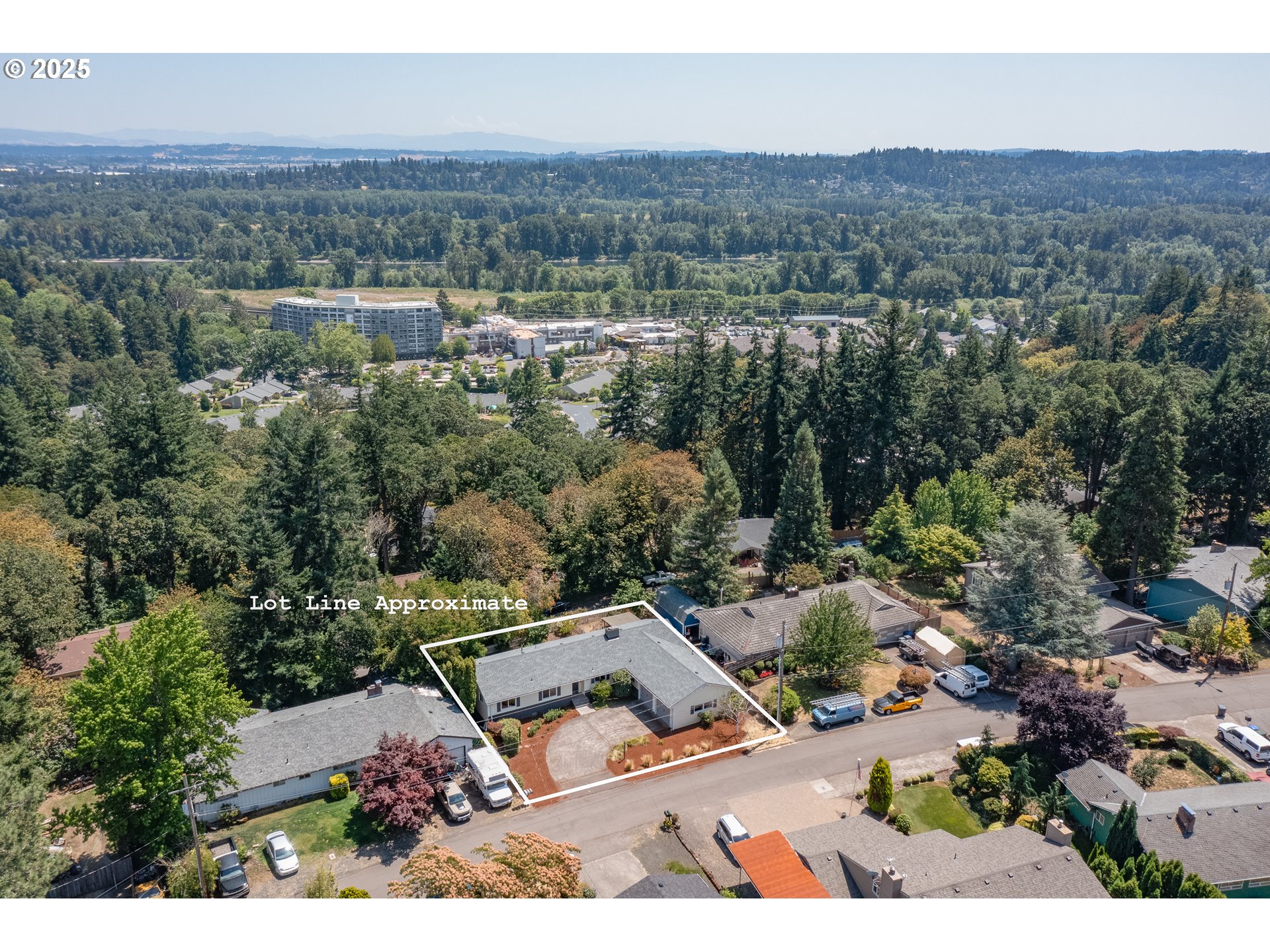 Salem, Oregon 97304, United States, 6 Bedrooms Bedrooms, ,3 BathroomsBathrooms,Residential,Active,168374