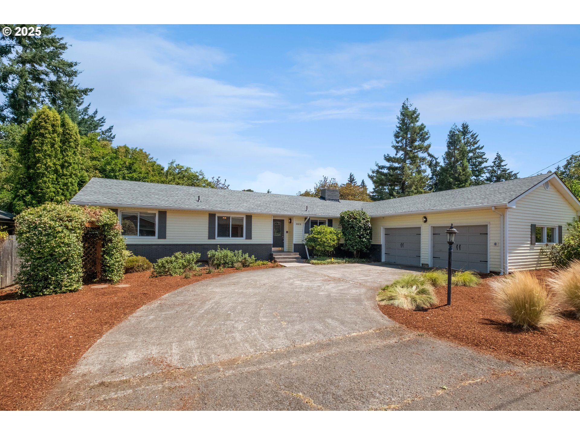 Salem, Oregon 97304, United States, 6 Bedrooms Bedrooms, ,3 BathroomsBathrooms,Residential,Active,168374