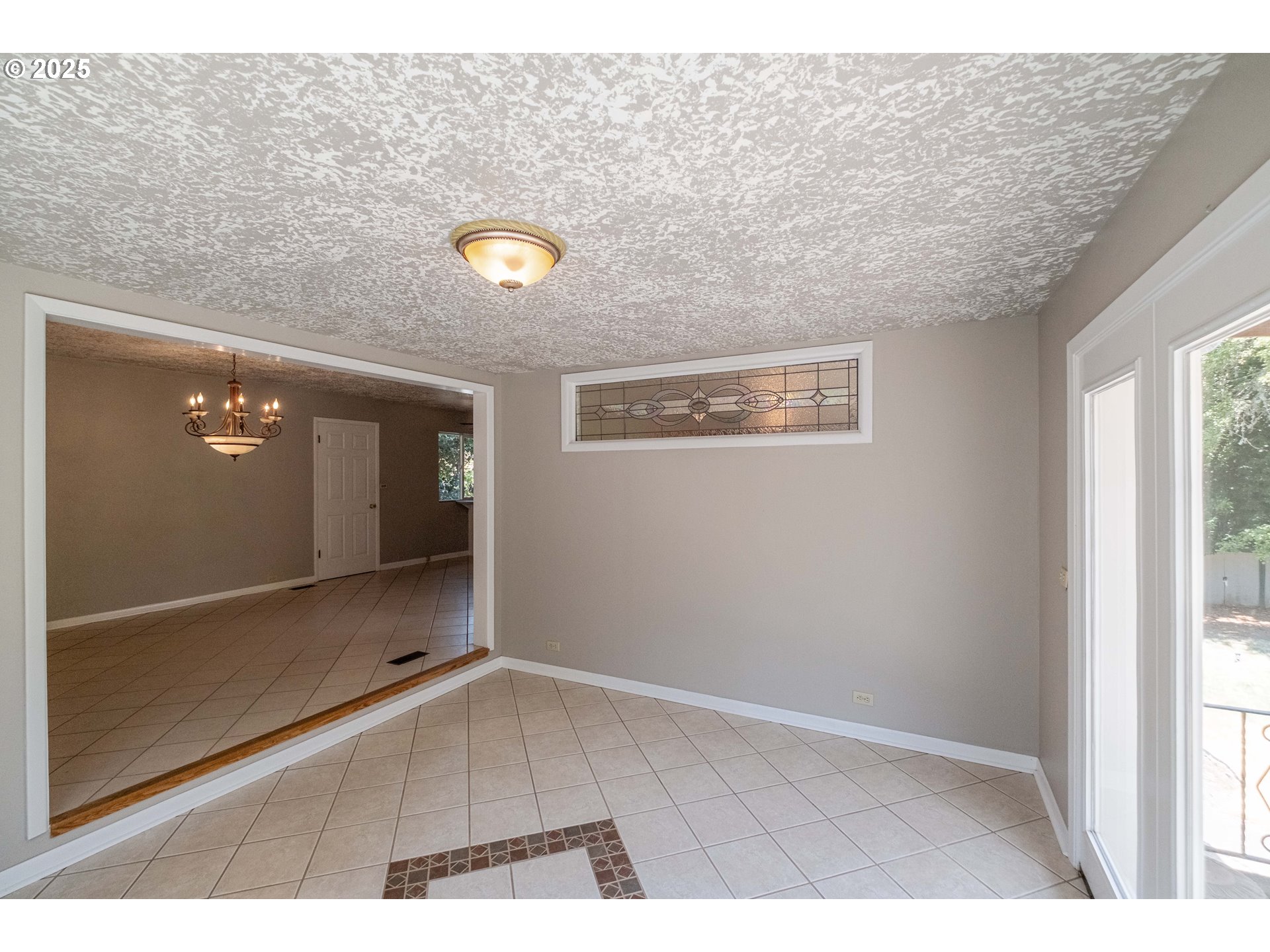 Salem, Oregon 97304, United States, 6 Bedrooms Bedrooms, ,3 BathroomsBathrooms,Residential,Active,168374