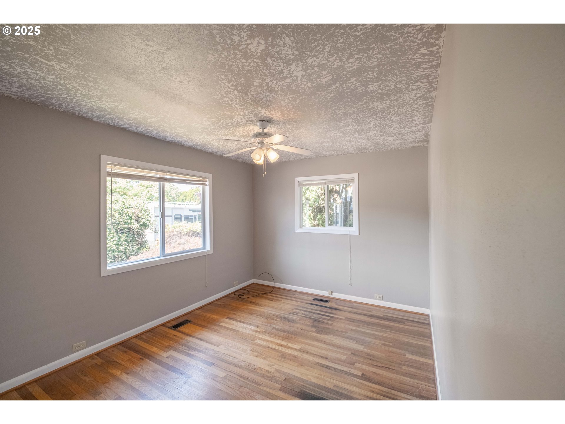 Salem, Oregon 97304, United States, 6 Bedrooms Bedrooms, ,3 BathroomsBathrooms,Residential,Active,168374