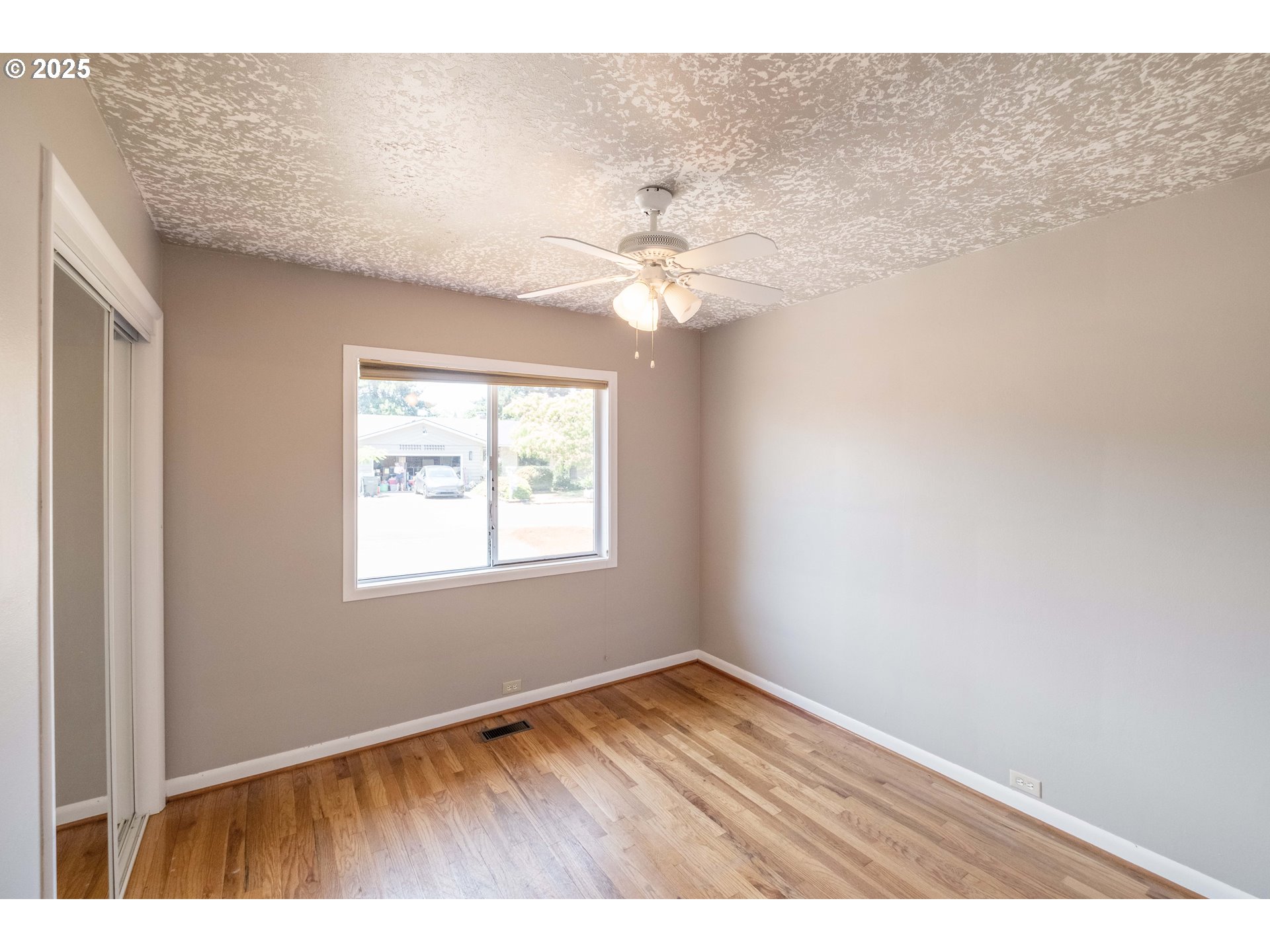 Salem, Oregon 97304, United States, 6 Bedrooms Bedrooms, ,3 BathroomsBathrooms,Residential,Active,168374