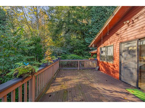 A home in Coos Bay