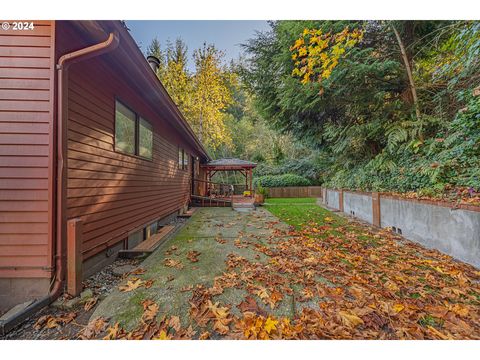 A home in Coos Bay