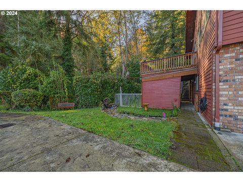 A home in Coos Bay