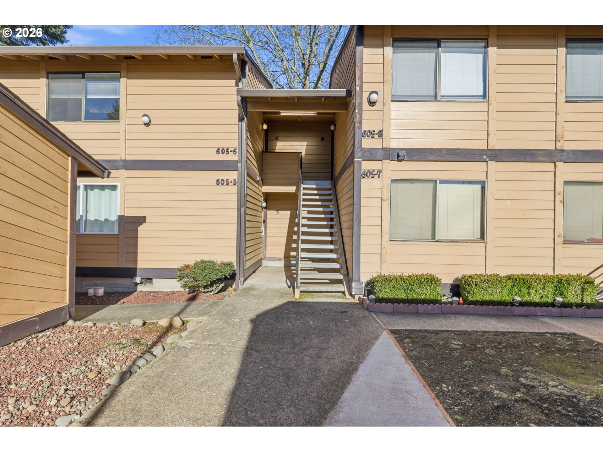 Photo 1 of 28 — 605 SE 121ST AVE 5, Vancouver, WA 98683