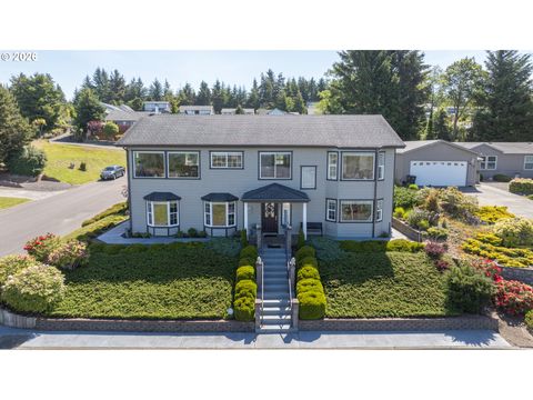 805 LISA PL Coos Bay OR 97420
