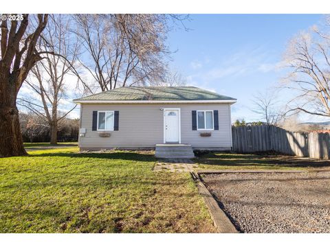 512 20TH ST La Grande OR 97850