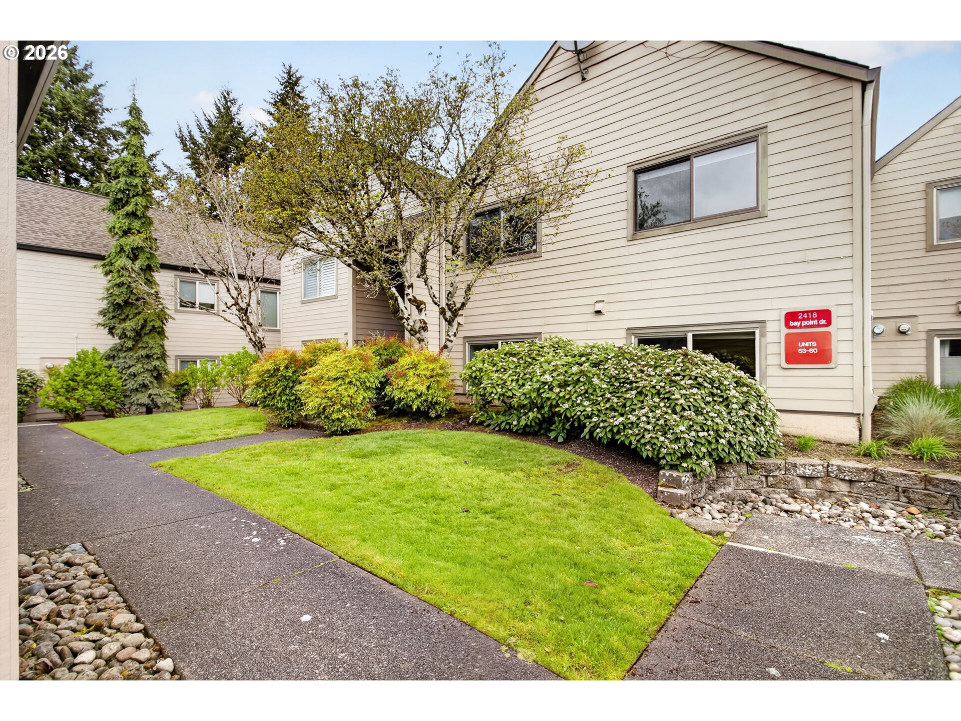 2418 SE BAYPOINT DR L54