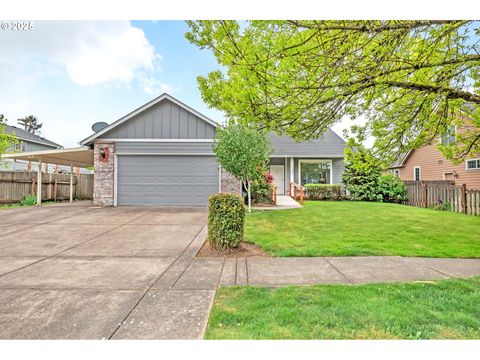 973 S ST Springfield OR 97477