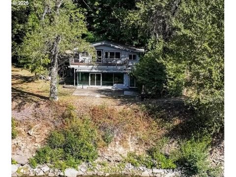 1649 RIVERHAVEN DR Salem OR 97302