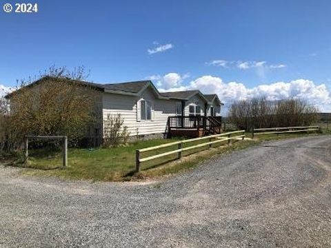 A home in Christmas Valley