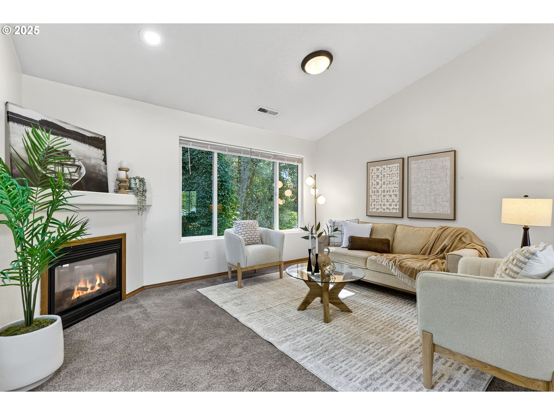 305 EDGEWATER RD