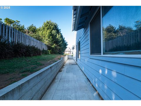 A home in Bandon