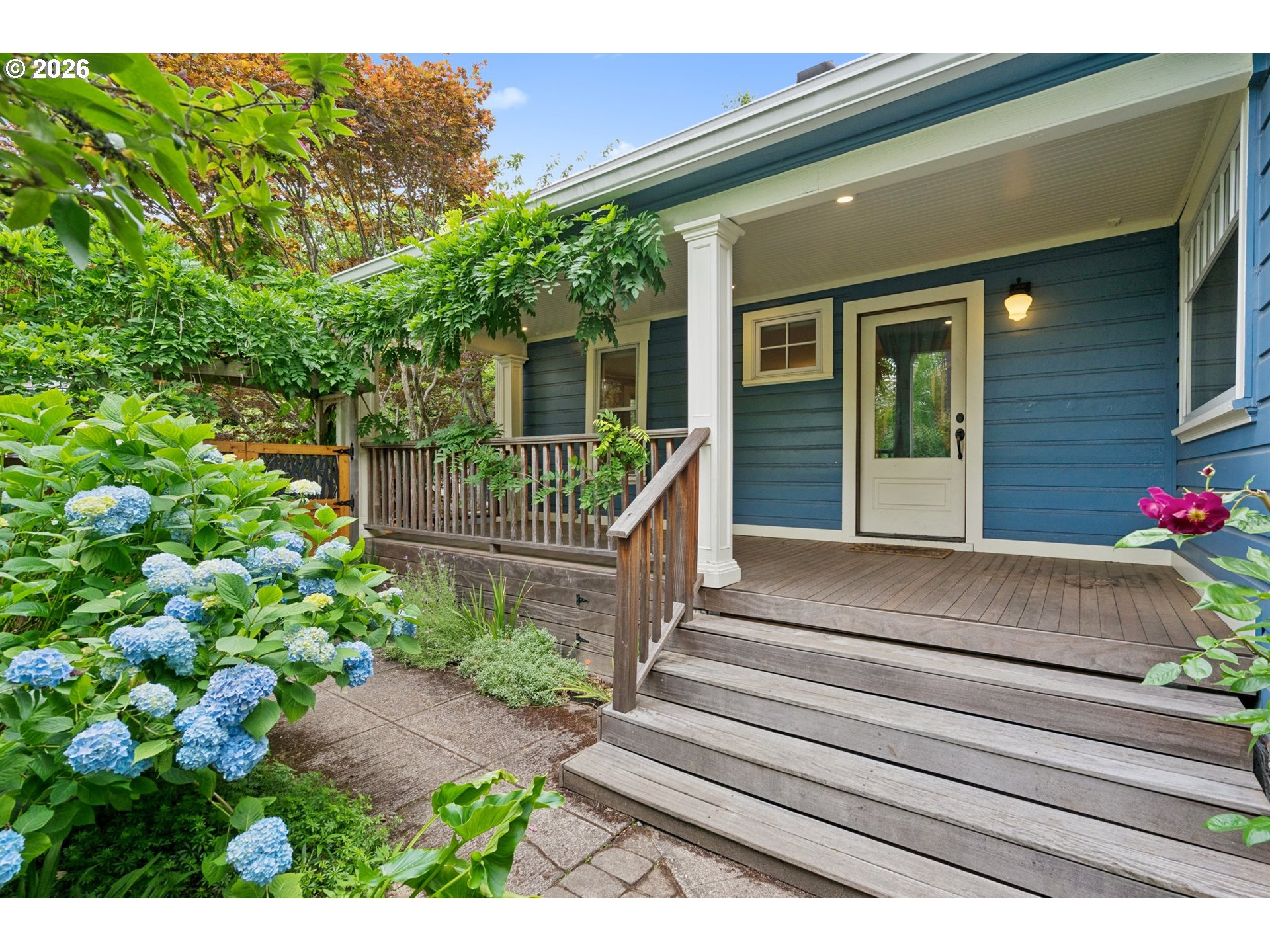 724 SE 27TH AVE