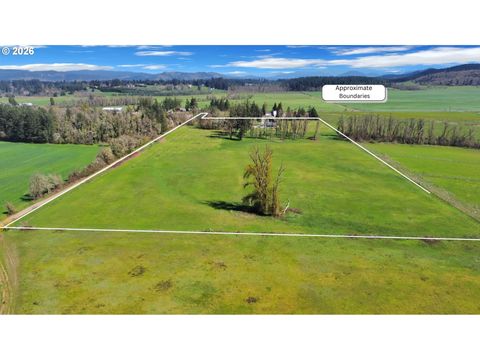 Tiny photo for 84816 Cloverdale Rd, Creswell, OR 97426 (MLS # 218695627)