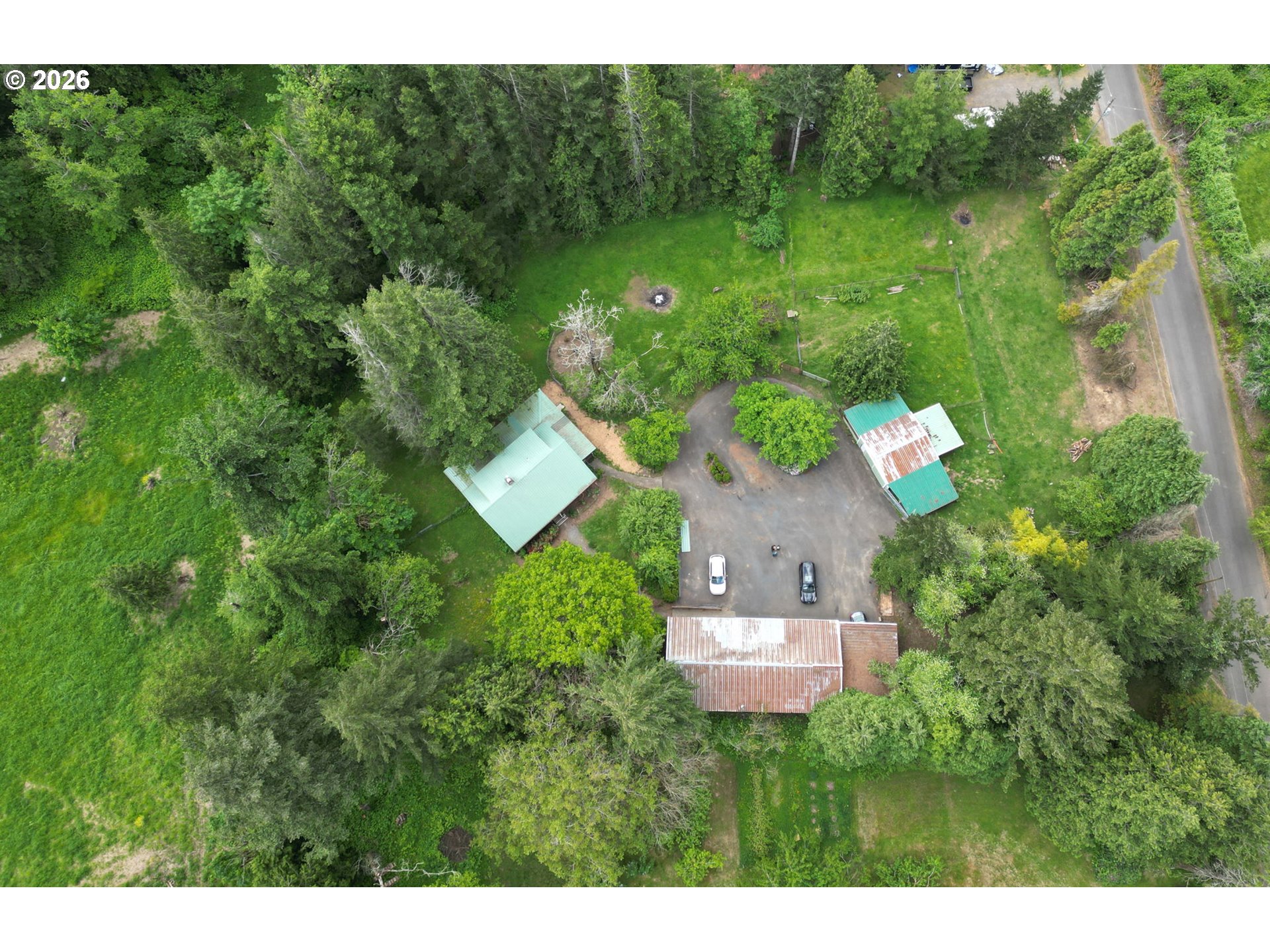 532 NE CURTIS DR