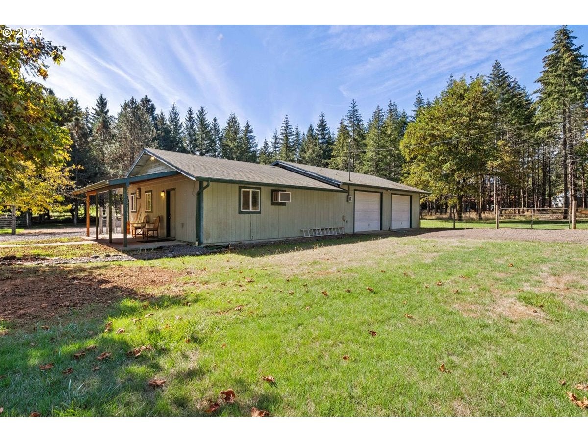 23940 SW GRASS HEIGHTS DR