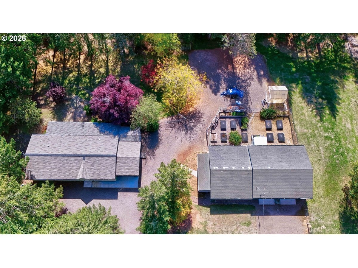 23940 SW GRASS HEIGHTS DR