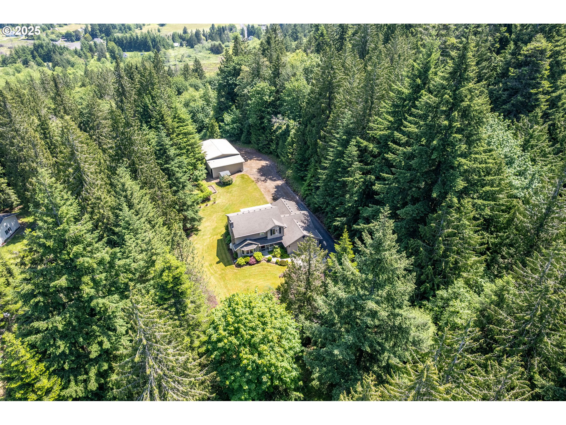 230 S MAPLE HILL RD