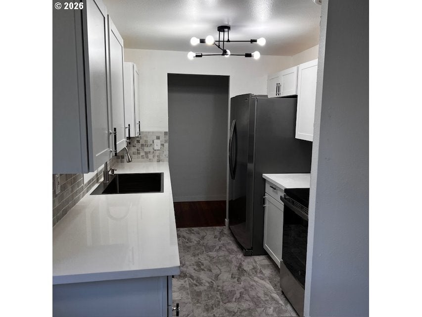 18630 SE YAMHILL CIR