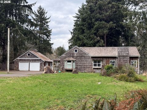 750 5TH ST Gearhart OR 97138