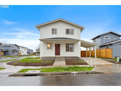 648 OAKWOOD DR Eugene OR 97402