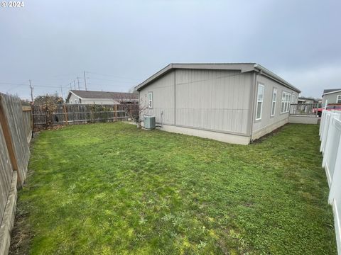 A home in Newberg