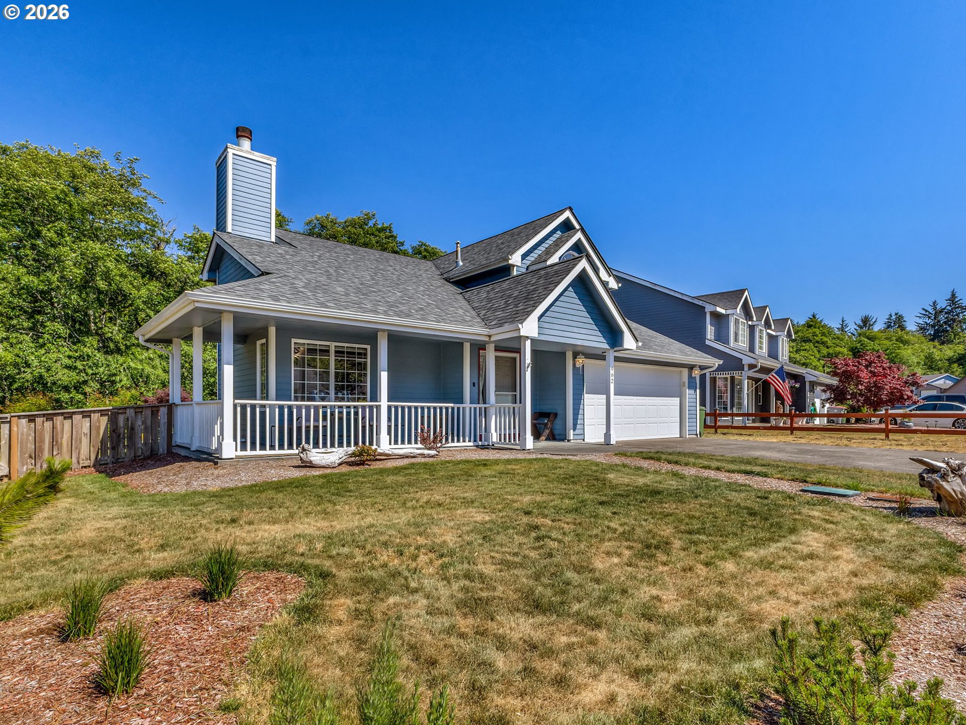 962 PEACOCK ST
