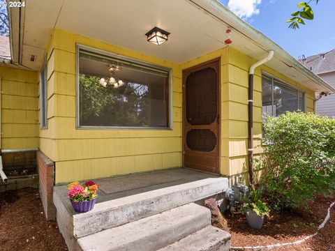 A home in Newberg