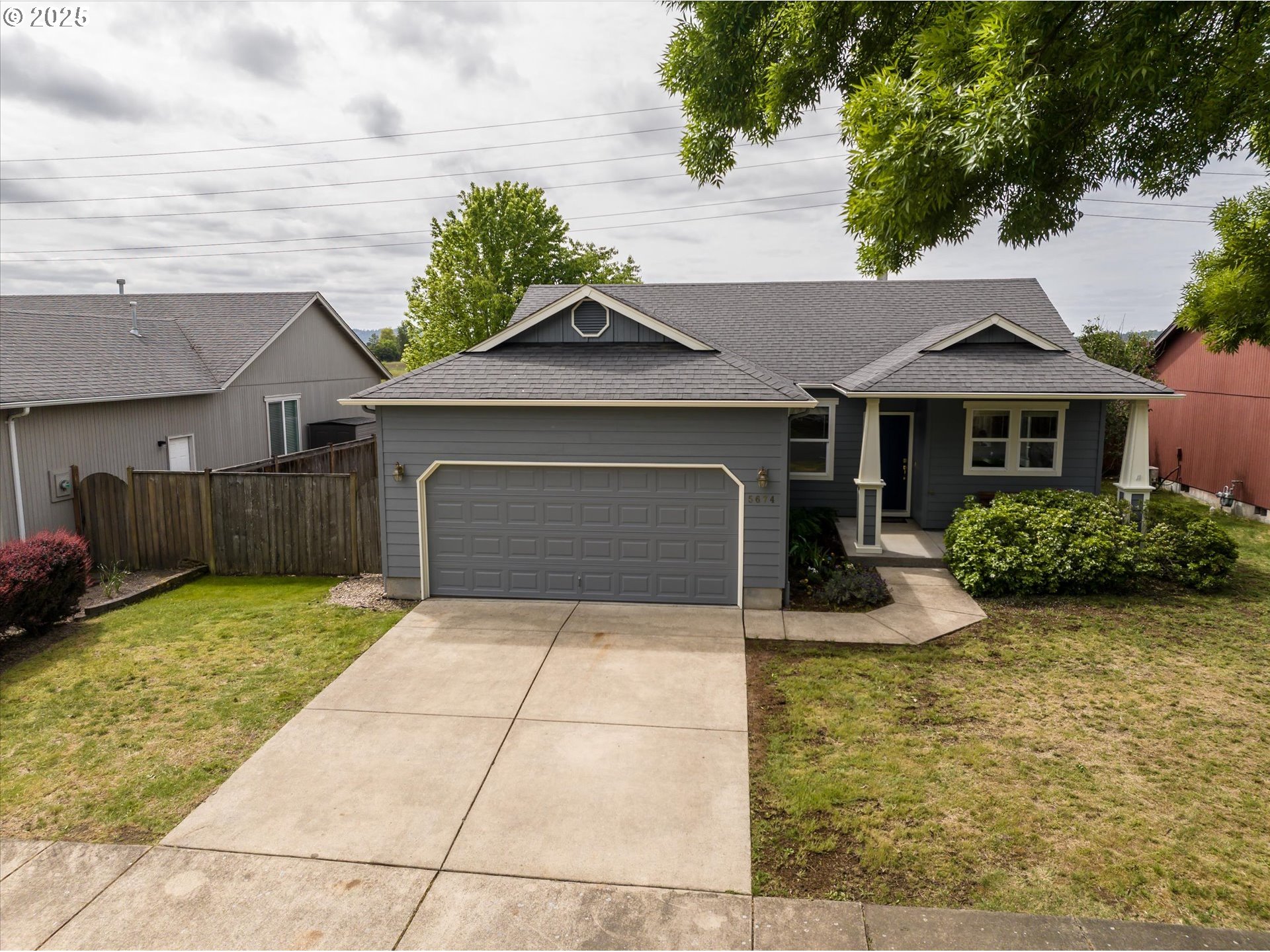 Eugene, Oregon 97402, United States, 3 Bedrooms Bedrooms, ,2 BathroomsBathrooms,Residential,Active,136891