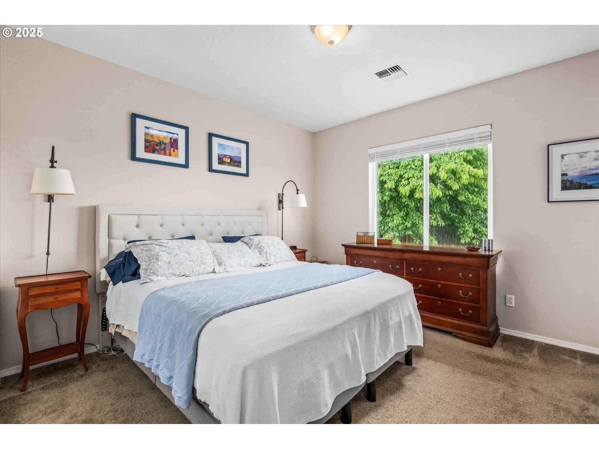 Eugene, Oregon 97402, United States, 3 Bedrooms Bedrooms, ,2 BathroomsBathrooms,Residential,Active,136891