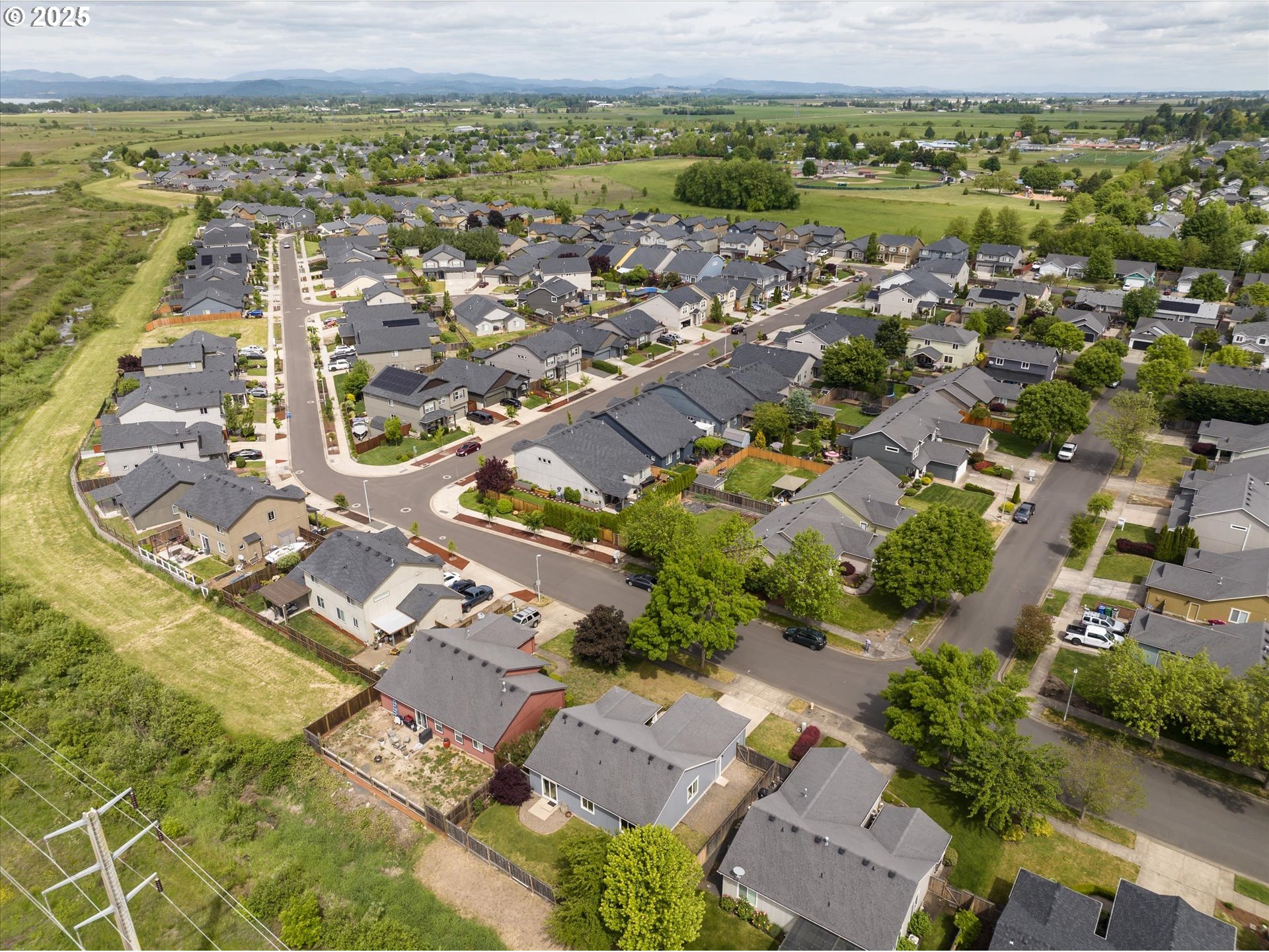 Eugene, Oregon 97402, United States, 3 Bedrooms Bedrooms, ,2 BathroomsBathrooms,Residential,Active,136891