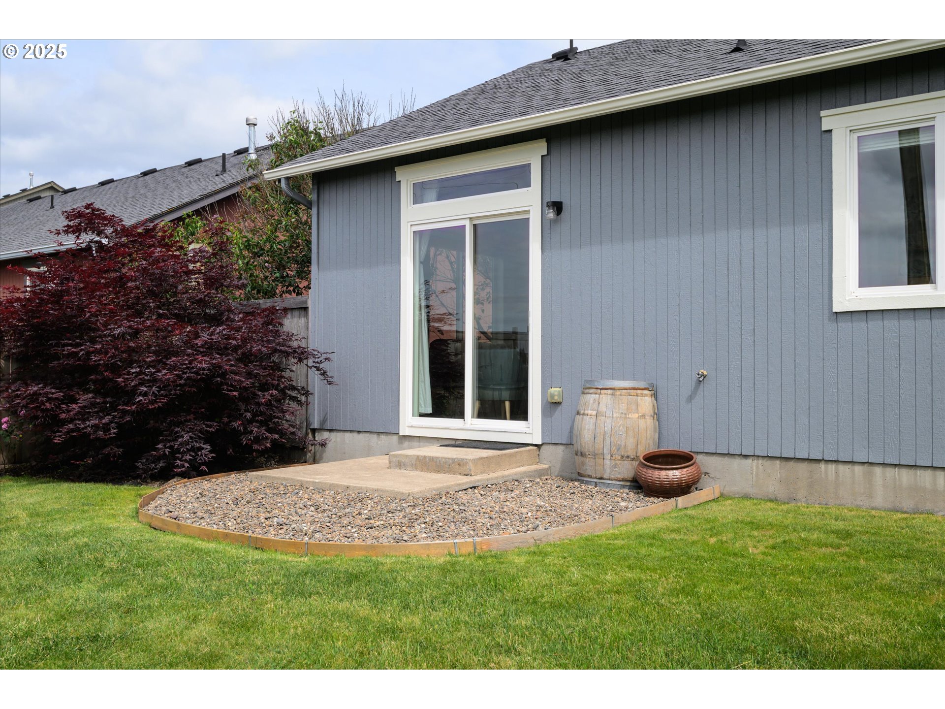 Eugene, Oregon 97402, United States, 3 Bedrooms Bedrooms, ,2 BathroomsBathrooms,Residential,Active,136891