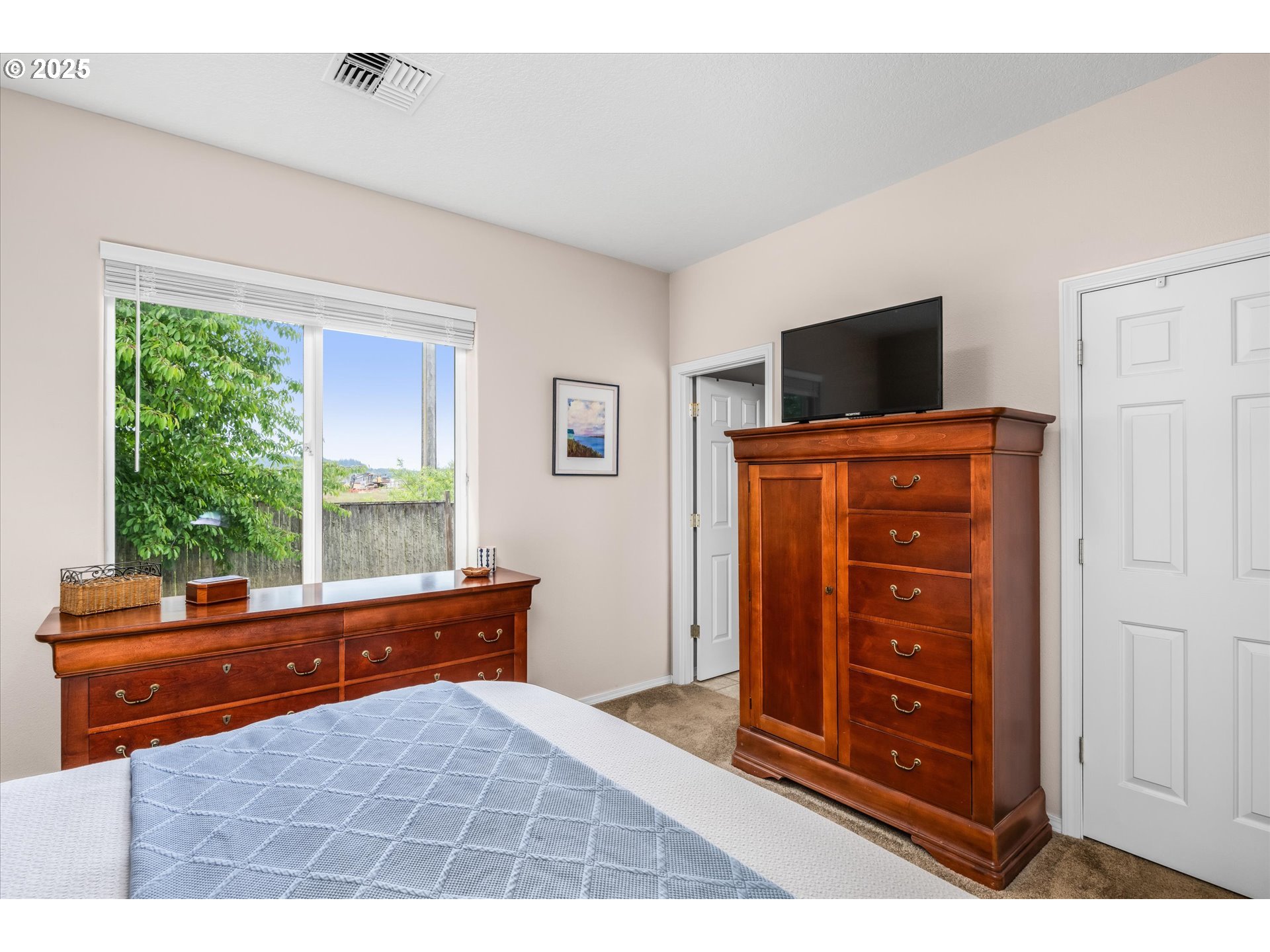 Eugene, Oregon 97402, United States, 3 Bedrooms Bedrooms, ,2 BathroomsBathrooms,Residential,Active,136891