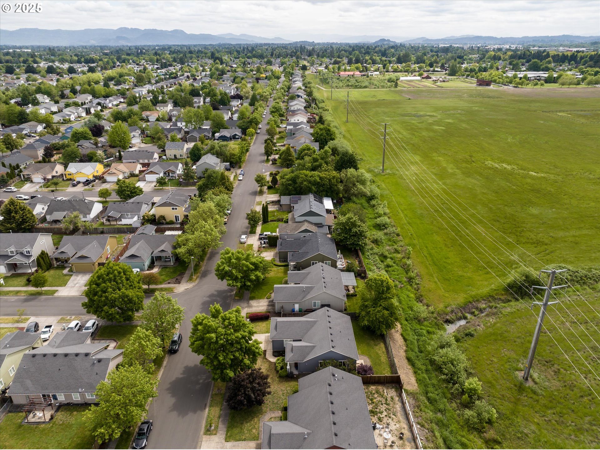 Eugene, Oregon 97402, United States, 3 Bedrooms Bedrooms, ,2 BathroomsBathrooms,Residential,Active,136891