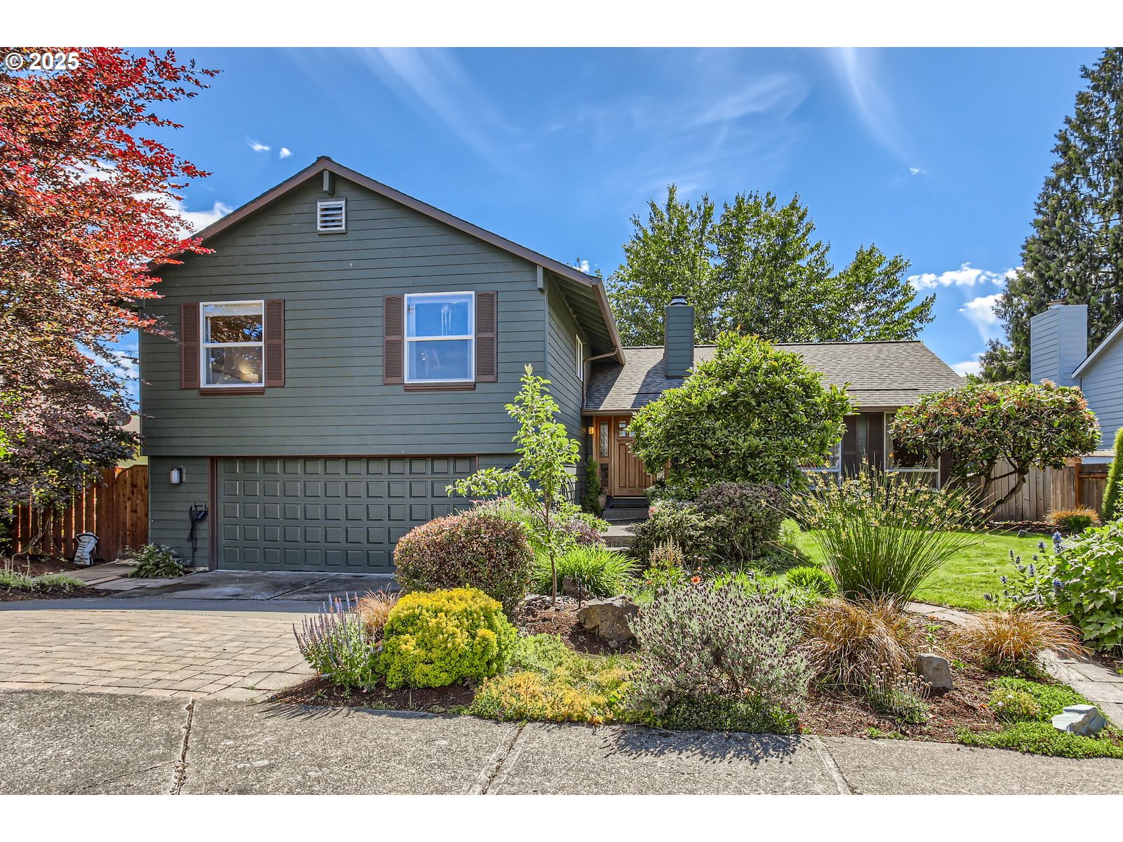 3345 NW ASHLAND DR
