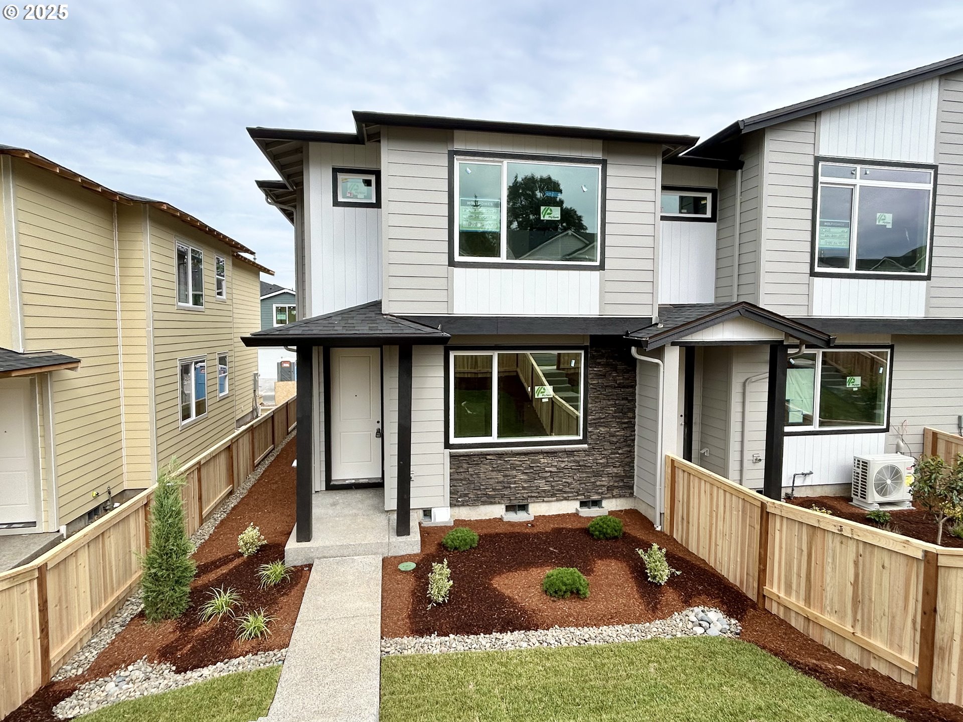 18406 NE 43RD PL LOT 207