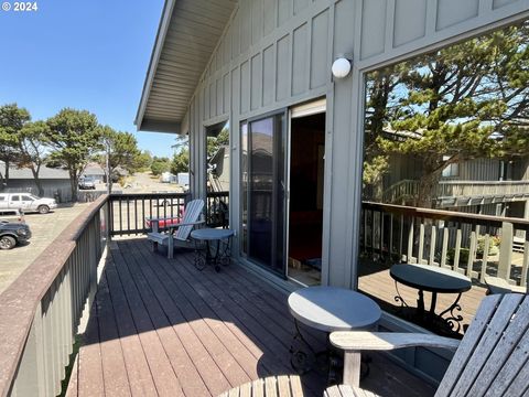 A home in Gold Beach