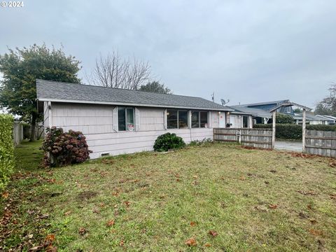 A home in Coos Bay