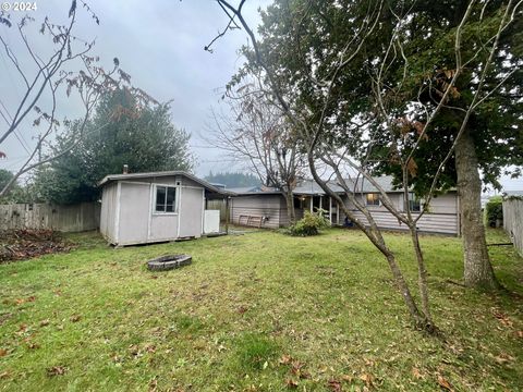 A home in Coos Bay