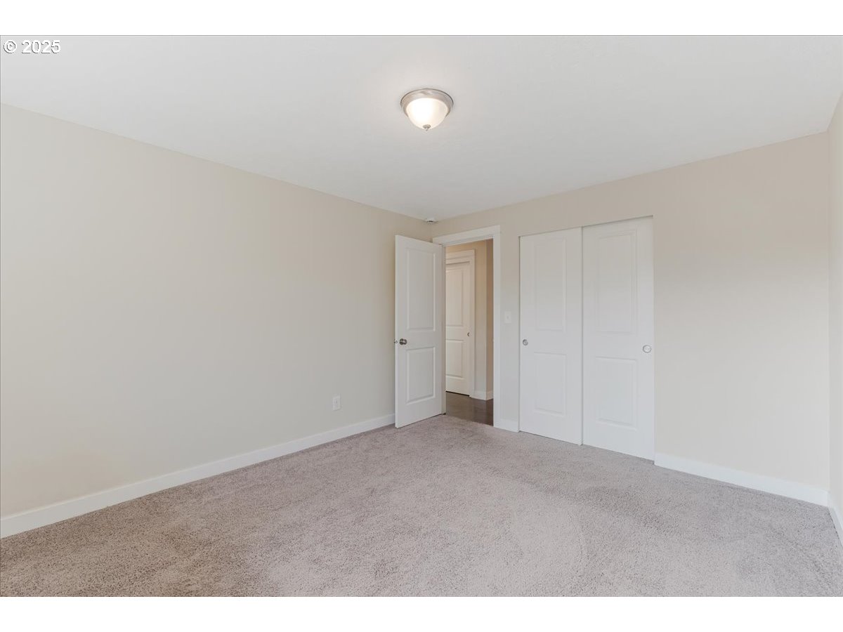 Gladstone, Oregon 97027, United States, 3 Bedrooms Bedrooms, ,2 BathroomsBathrooms,Residential,Pending,146048