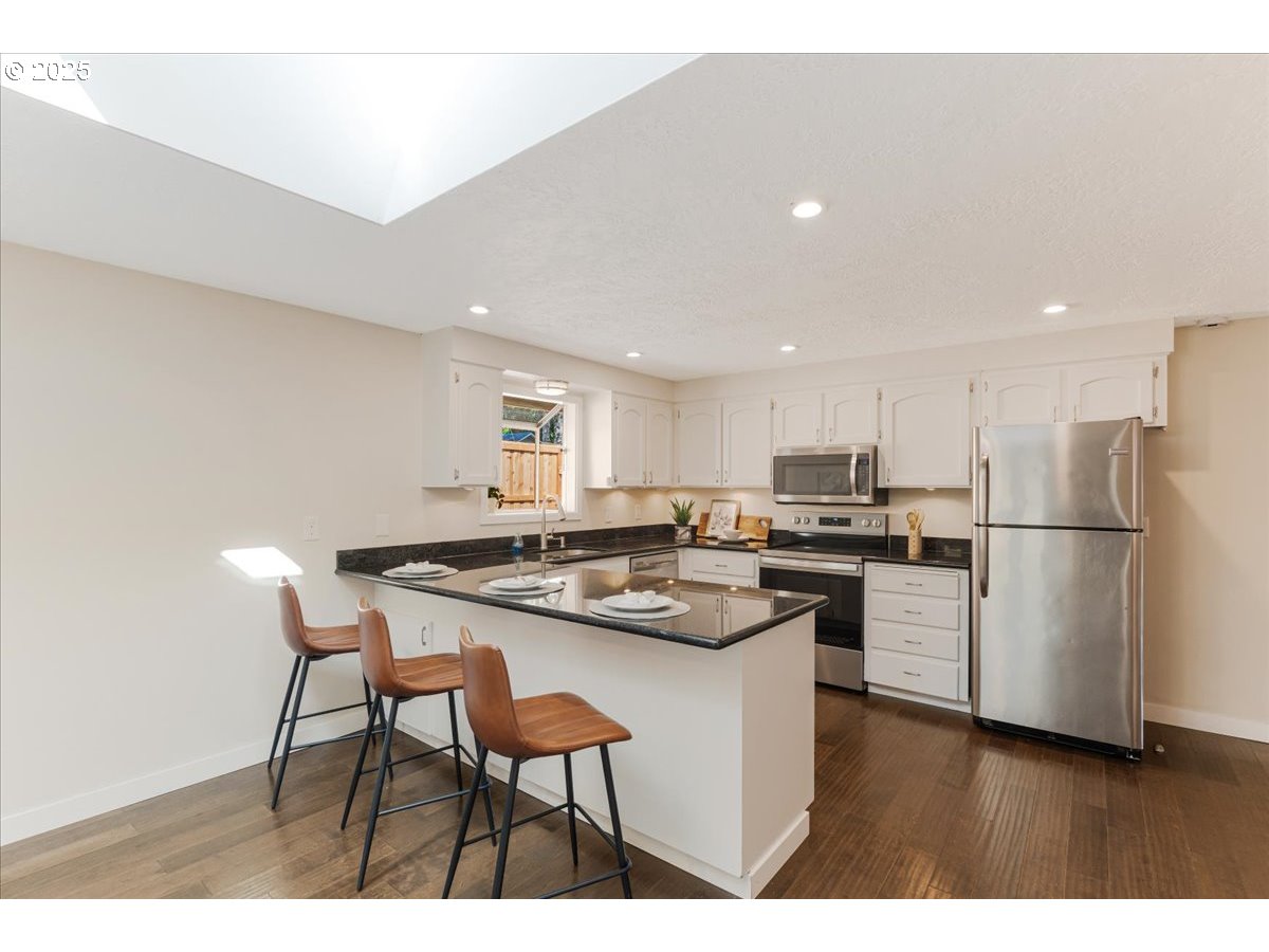 Gladstone, Oregon 97027, United States, 3 Bedrooms Bedrooms, ,2 BathroomsBathrooms,Residential,Pending,146048