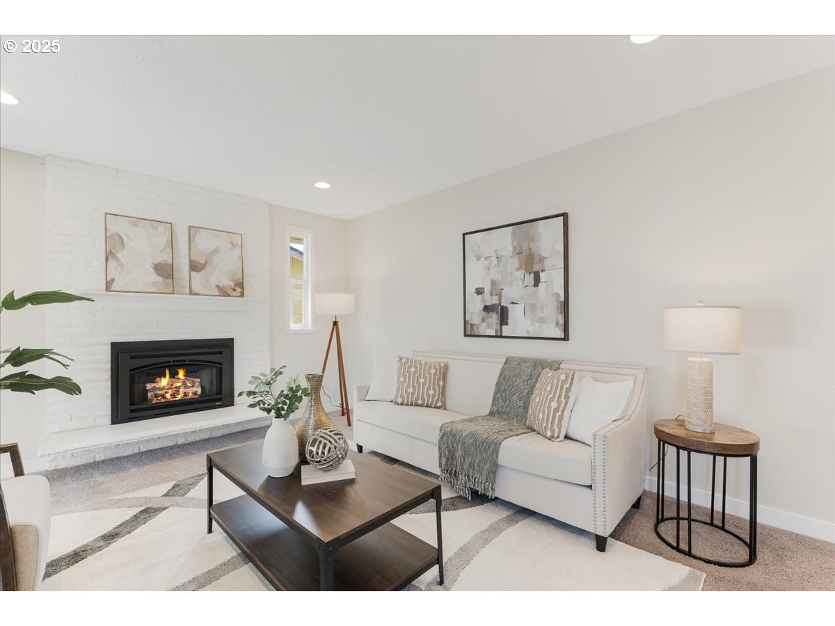 Gladstone, Oregon 97027, United States, 3 Bedrooms Bedrooms, ,2 BathroomsBathrooms,Residential,Pending,146048