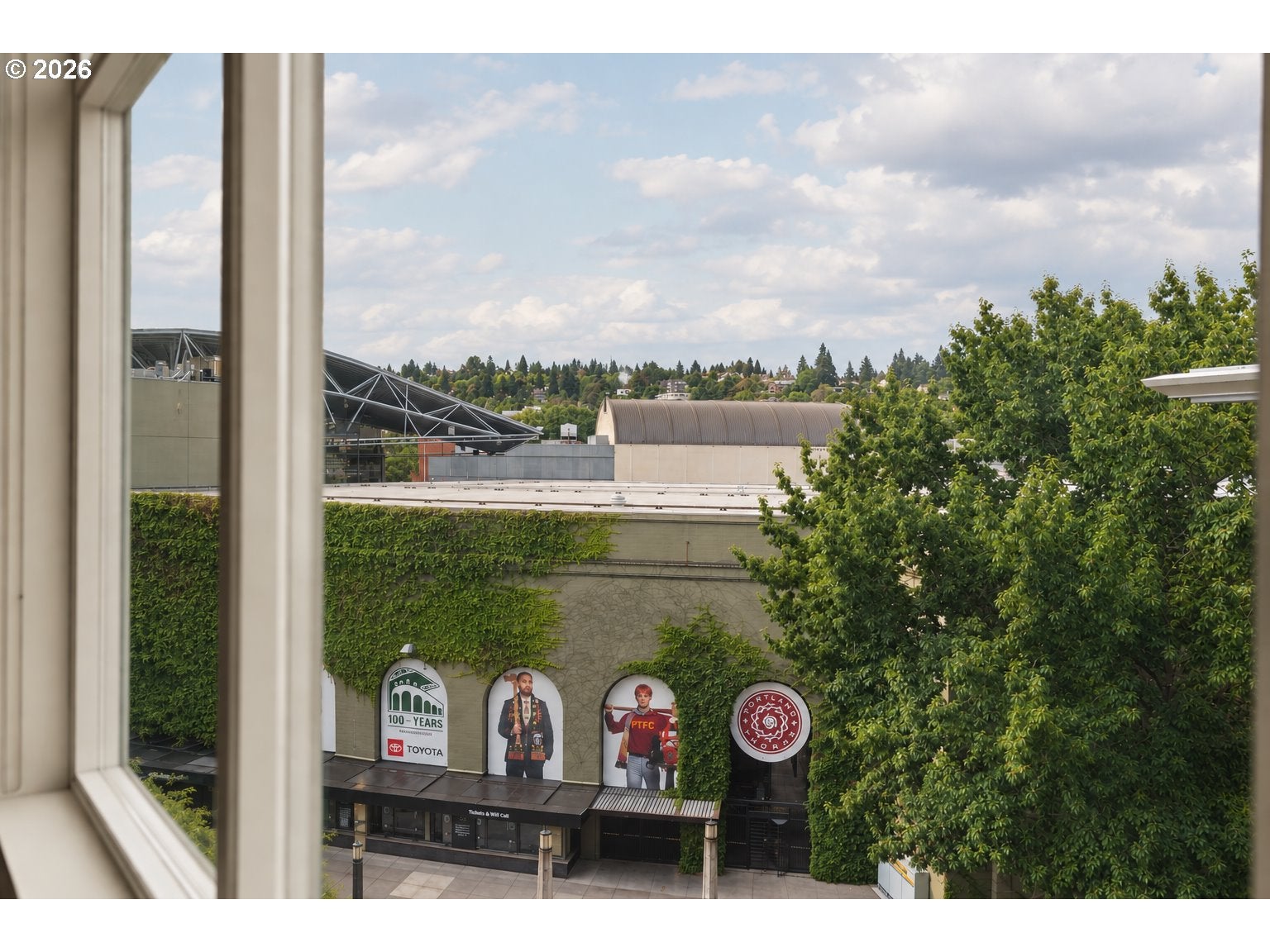1926 W BURNSIDE ST 614