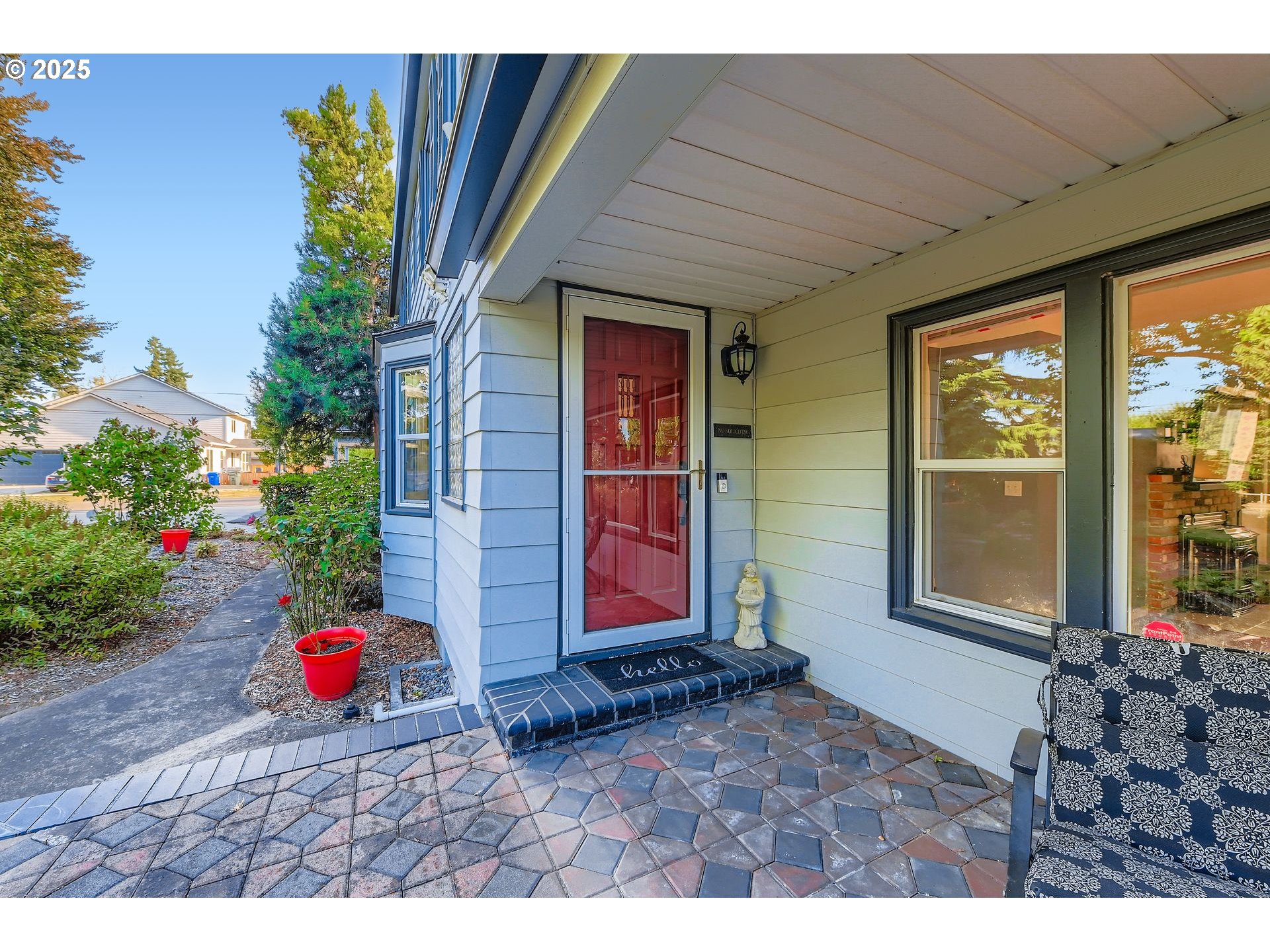 449 S 12TH AVE