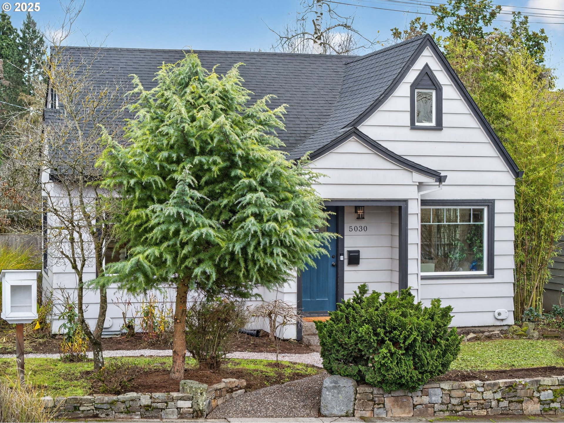 5030 SE BUSH ST