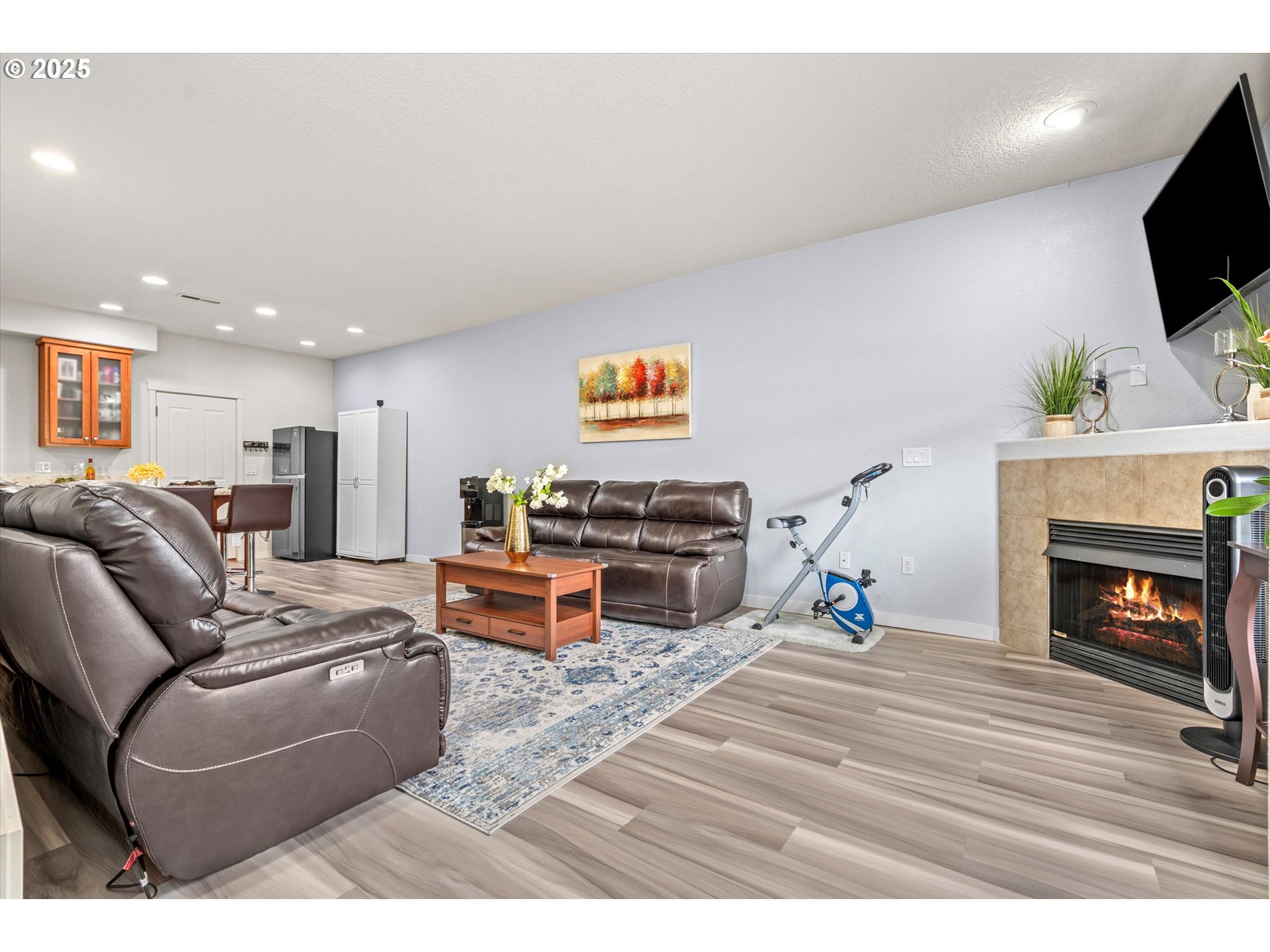 2590 NW 2ND TER