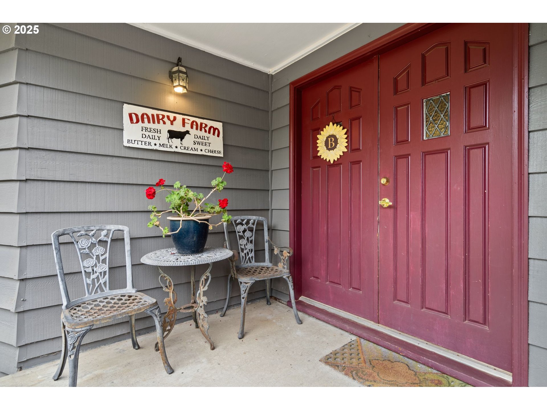 133 DELAMETER LN