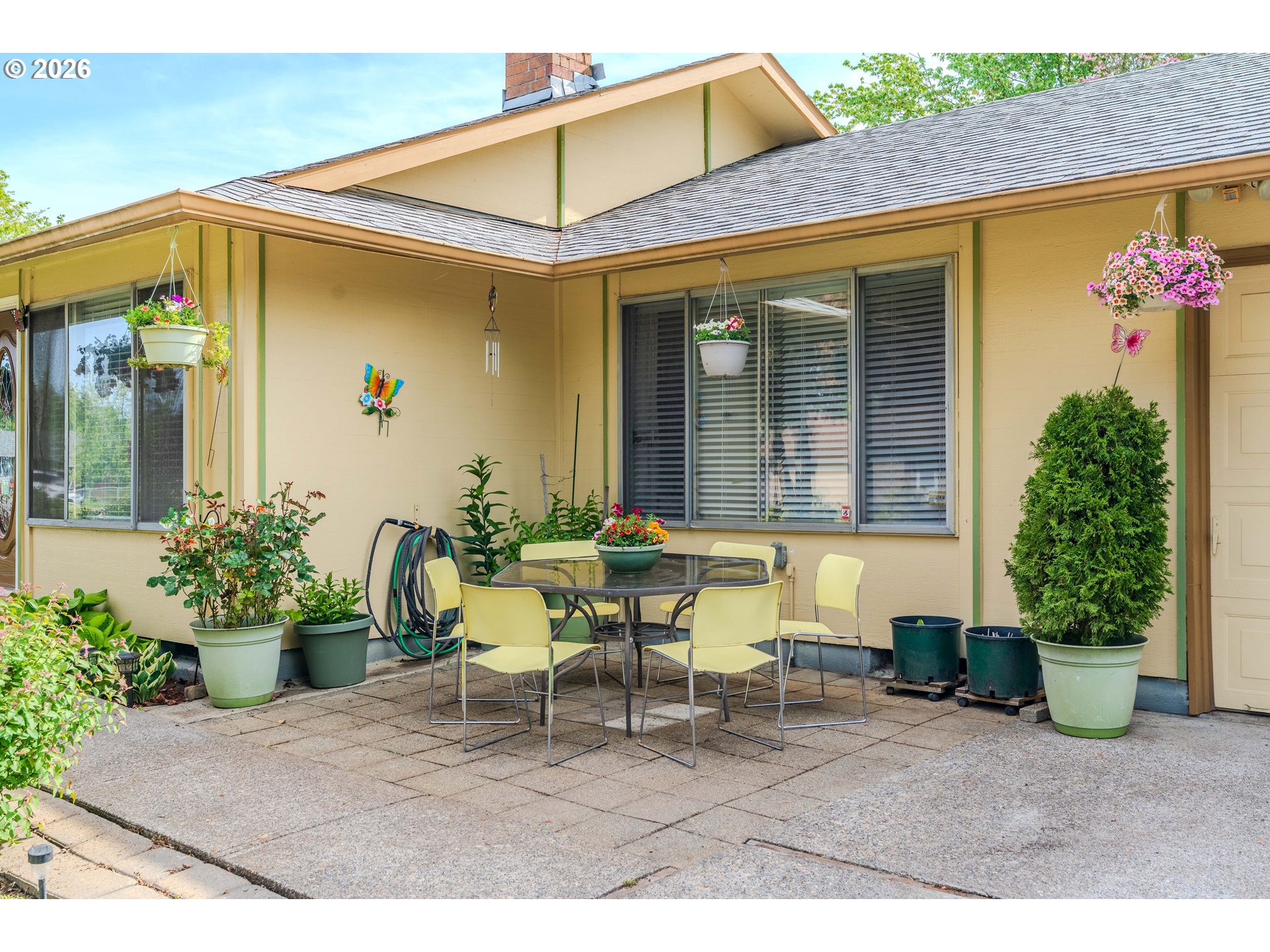 1926 NE VISTA AVE