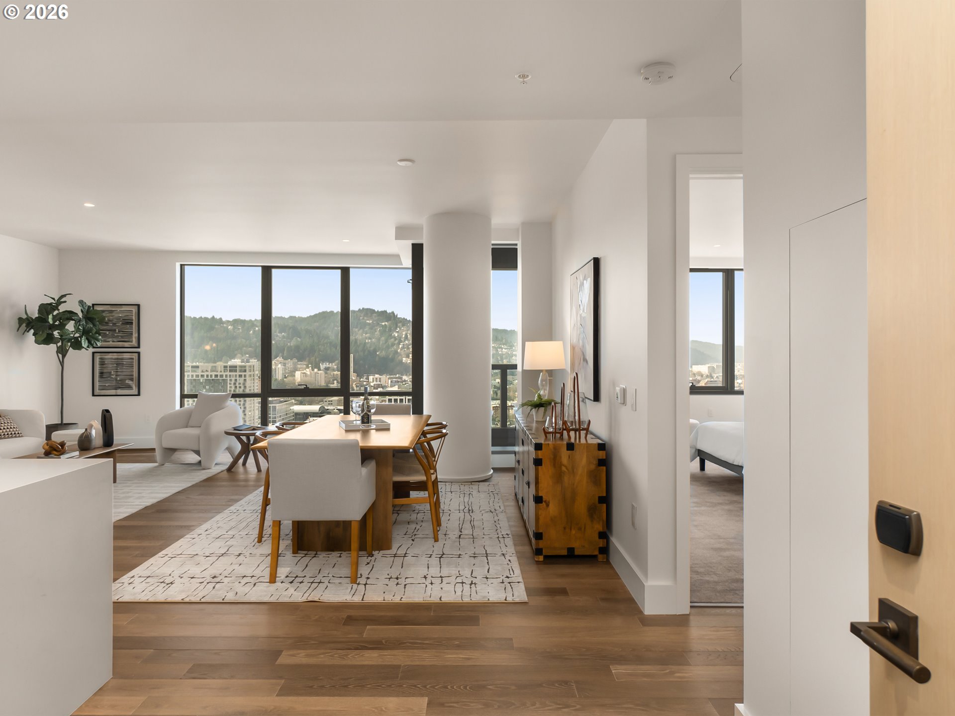 550 SW 10TH AVE 2502